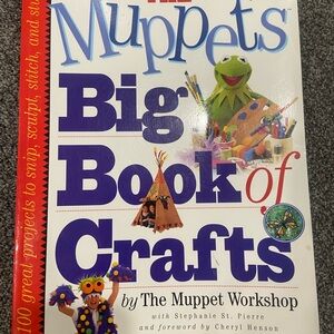 1999 The Muppets Big Book of Crafts